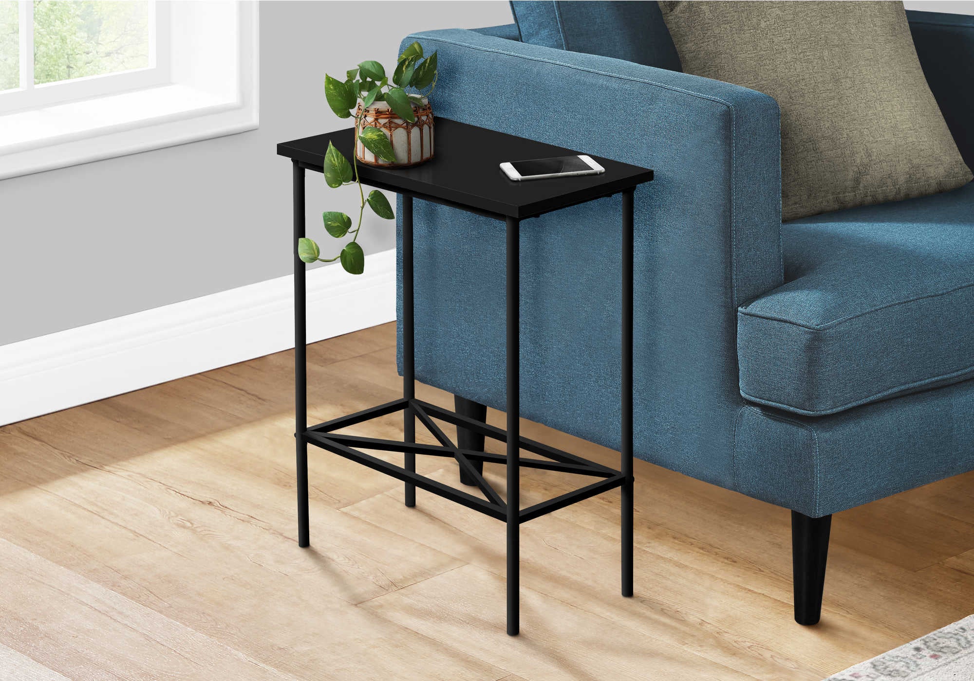 accent table - 24"h / black / black metal i2078