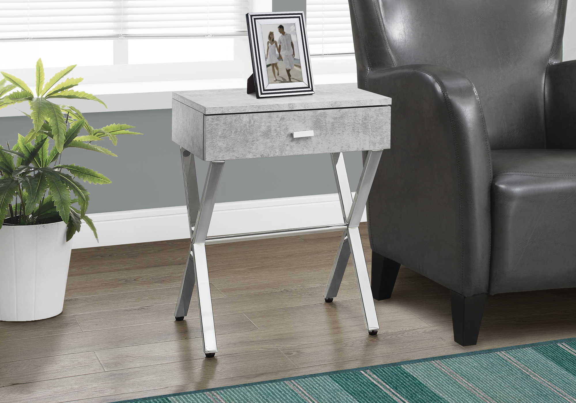 accent table - 24"h / grey cement / chrome metal i3264