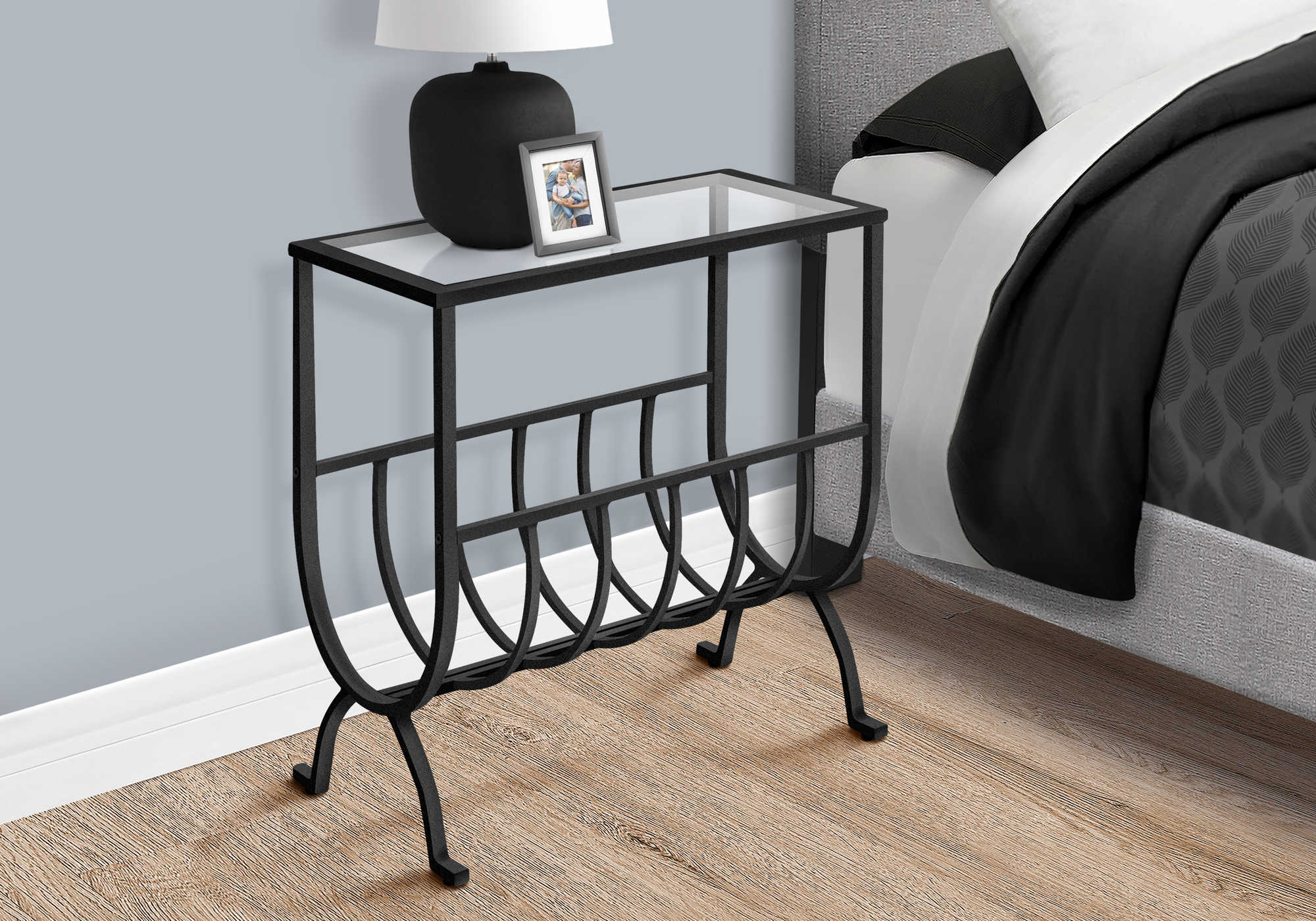 nightstand - black metal with tempered glass i3308