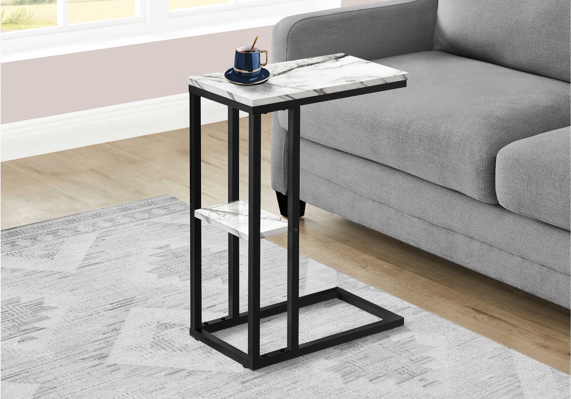 accent table - 25"h / white marble / black metal i3675