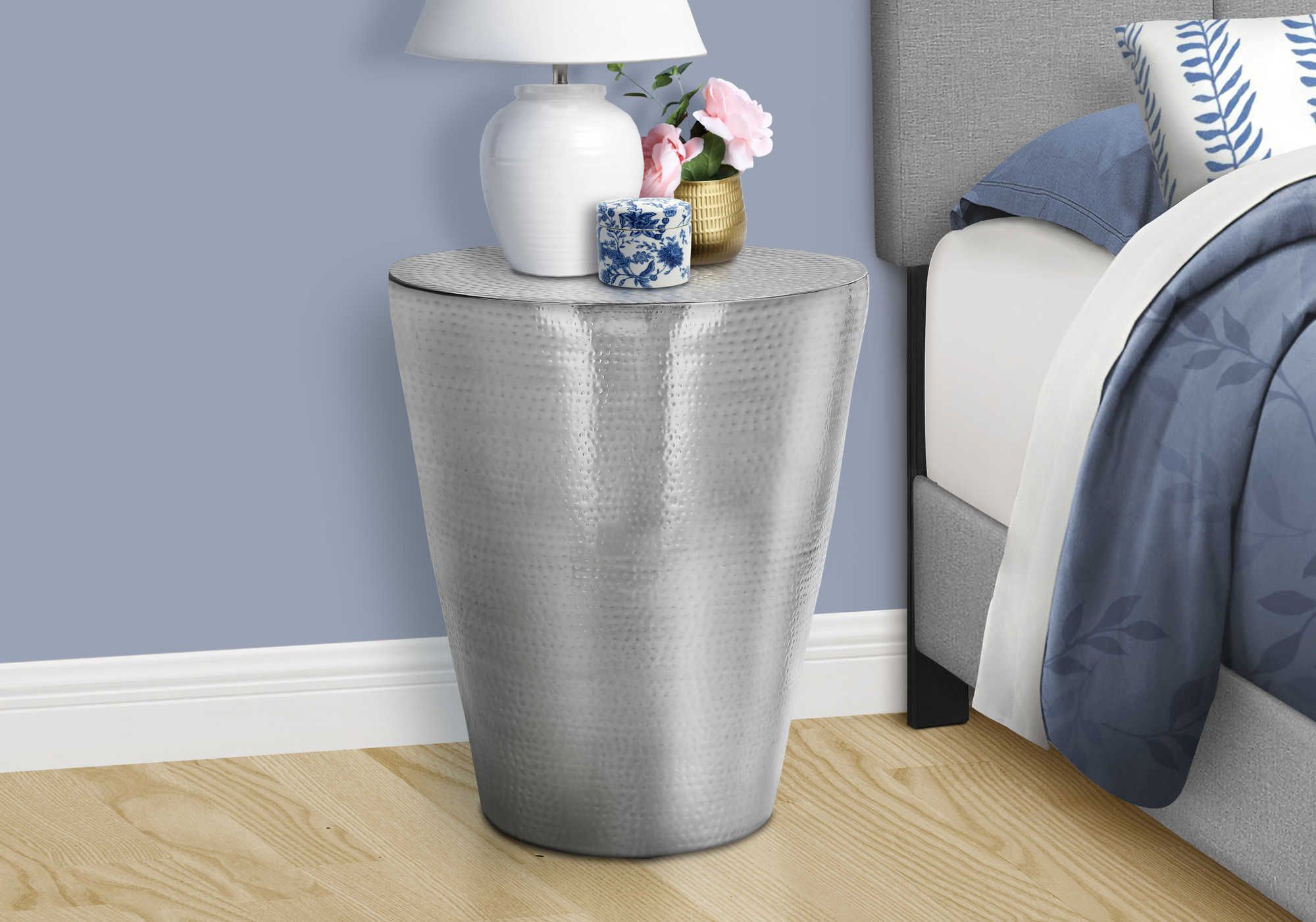 Image of nightstand - 22"h / chrome iron metal drum end table  i 3925.