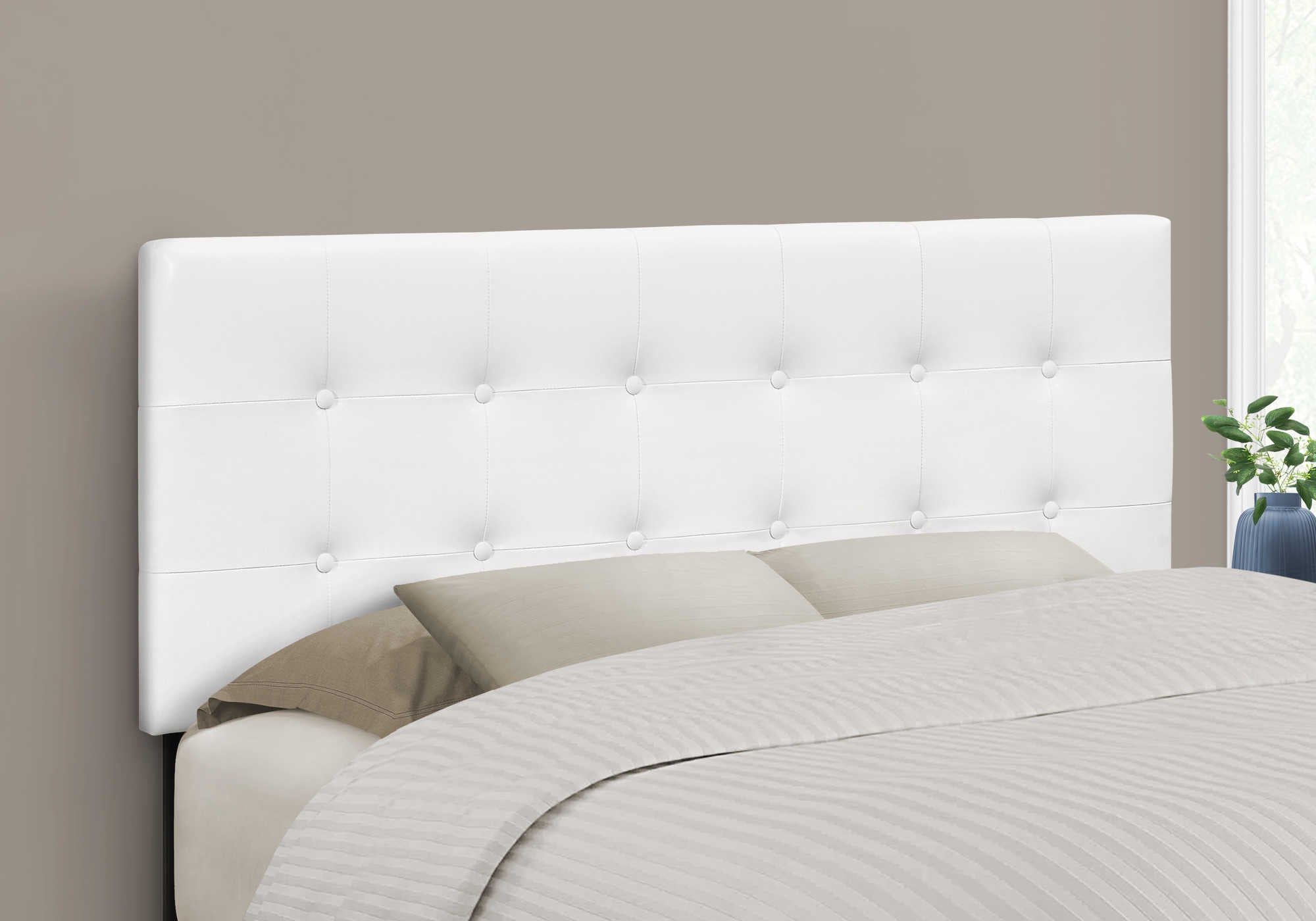 Image of bed - full size / white leather-look headboard only i 6002f.