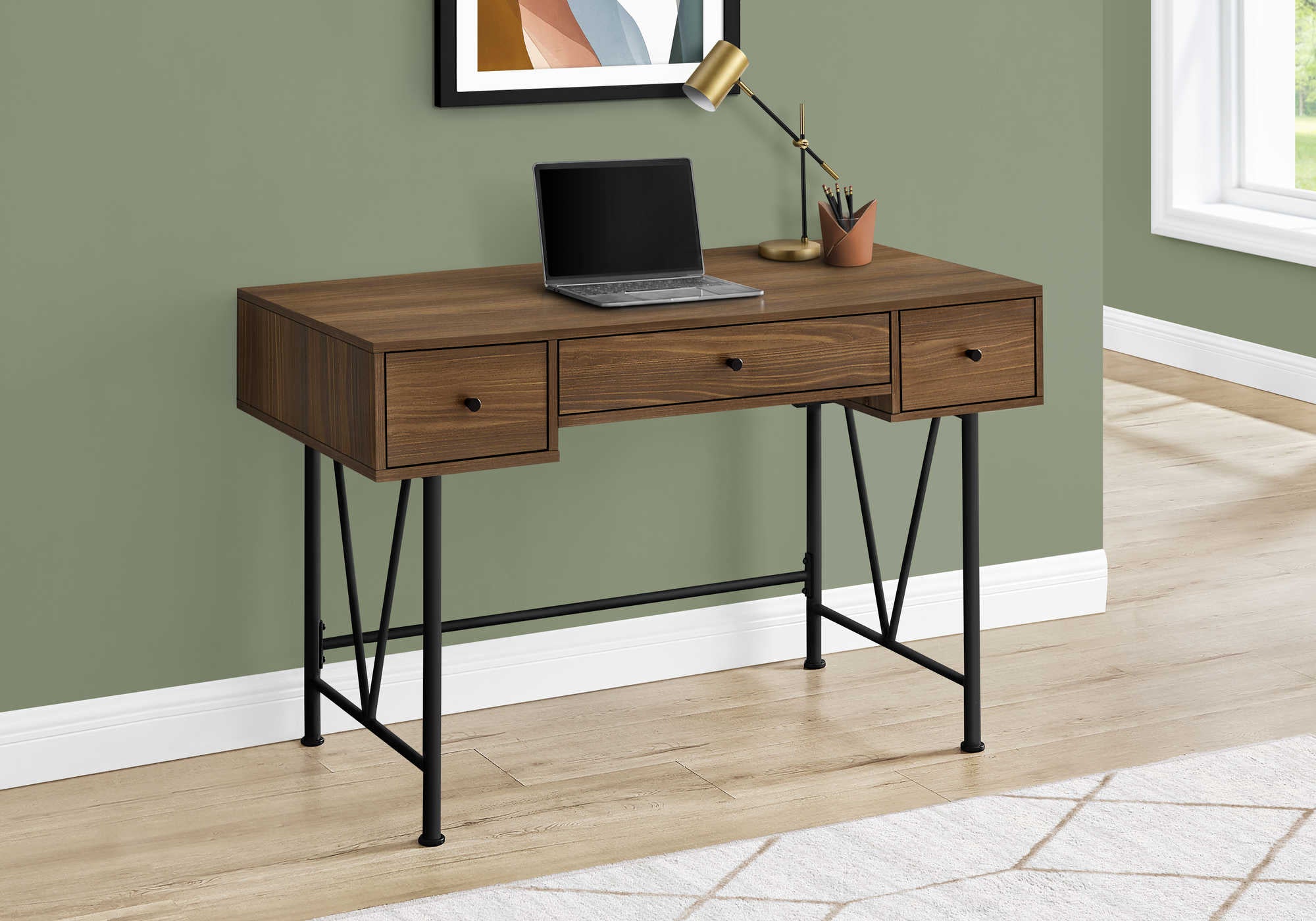 Image of computer desk - 48"l / walnut / black metal i 7670.