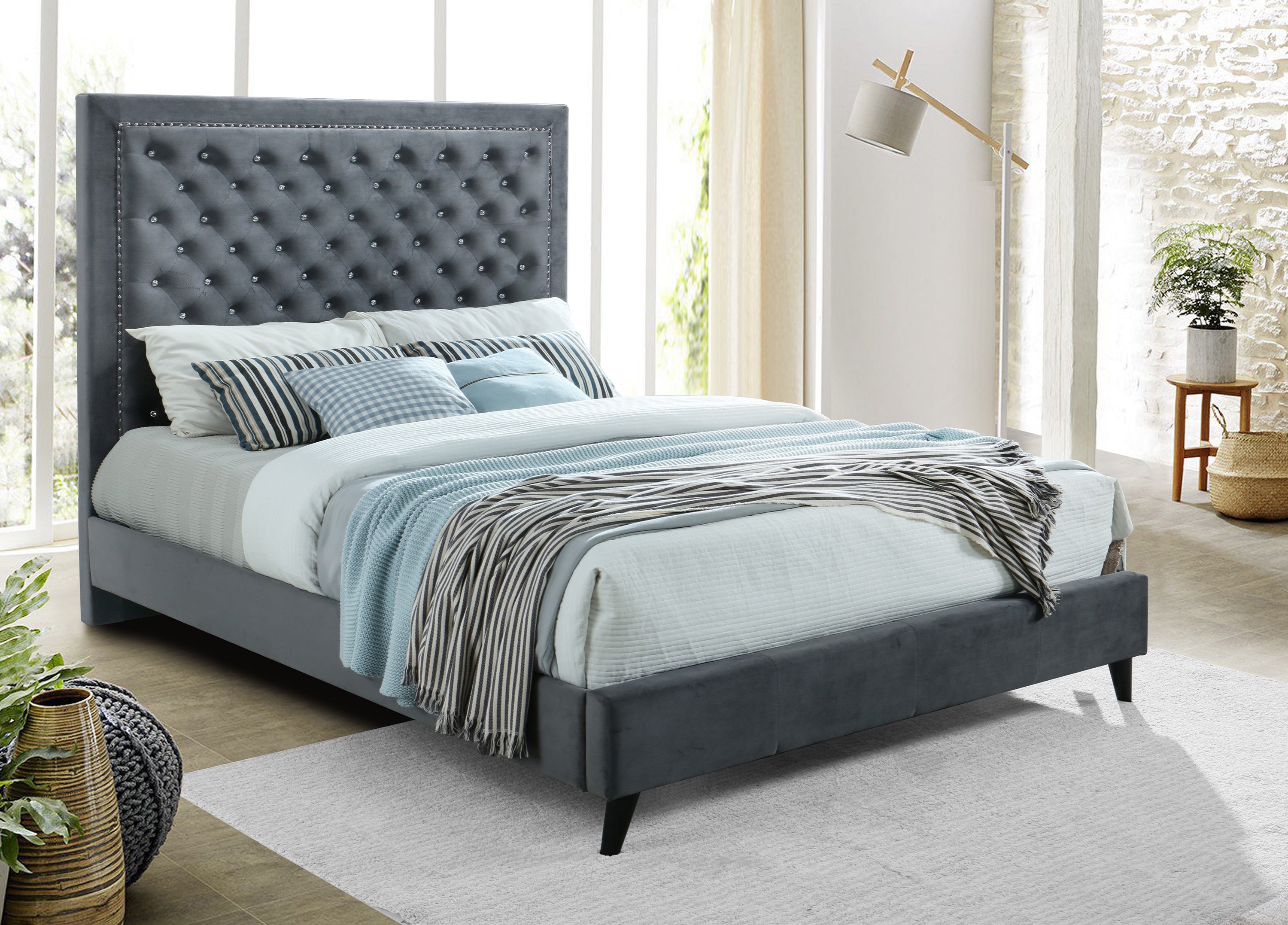 IF-5680 - Queen or King Bed - Platform Bed Includes Mattress Support