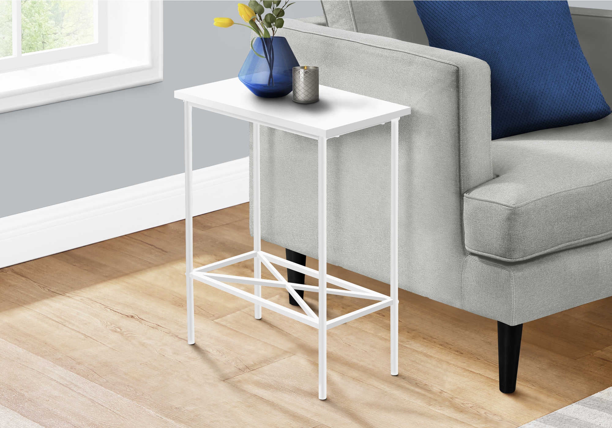 ACCENT TABLE - 24H WHITE  WHITE METAL